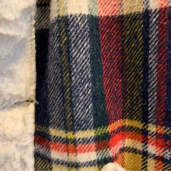 Grais Sherpa lined plaid coat VINTAGE -“yellowjackets-ish” - Picture 5 of 12